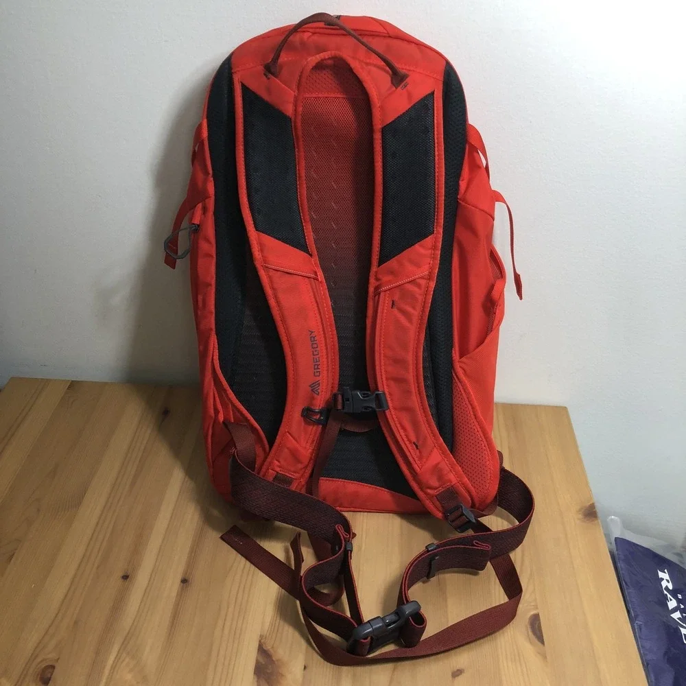 Gregory Kiro 24 Backpack Large Red Travel H2O Hiking Outdoors Pockets
